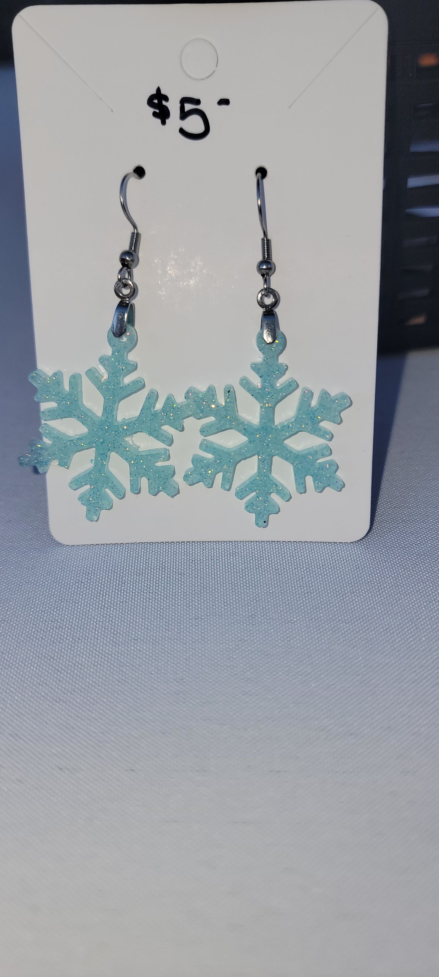 Frost snowflake earrings