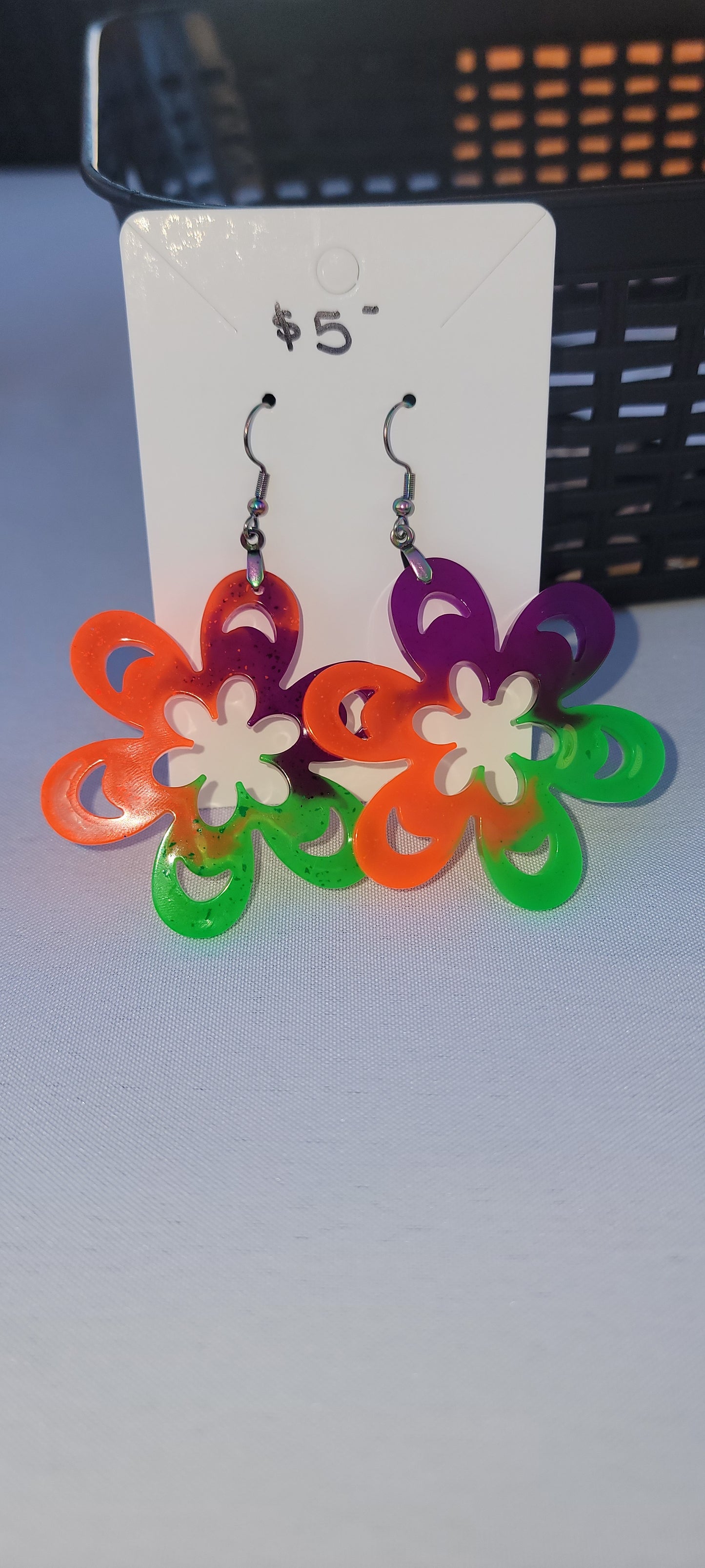 Groovy flower resin earrings